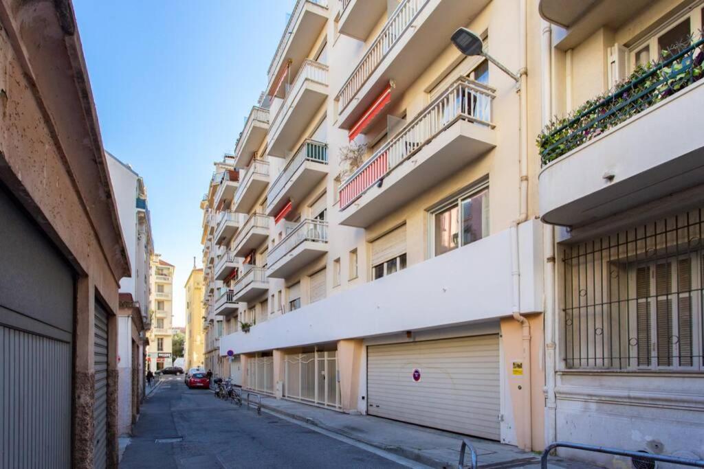 Nice Center - Bright Studio Balcony Wifi & Aircon公寓 外观 照片