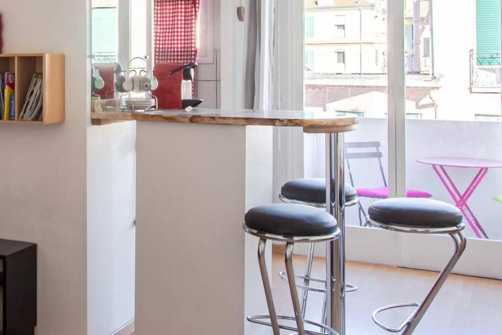 Nice Center - Bright Studio Balcony Wifi & Aircon公寓 外观 照片