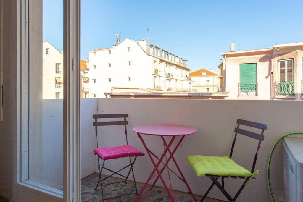 Nice Center - Bright Studio Balcony Wifi & Aircon公寓 外观 照片